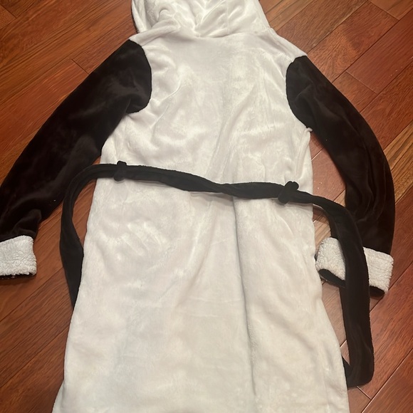 Women’s Panda Robe 🐼 - Picture 12 of 16